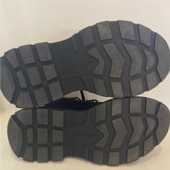 Alexander McQueen boots size 7 US 40 EU - Picture 2 of 5